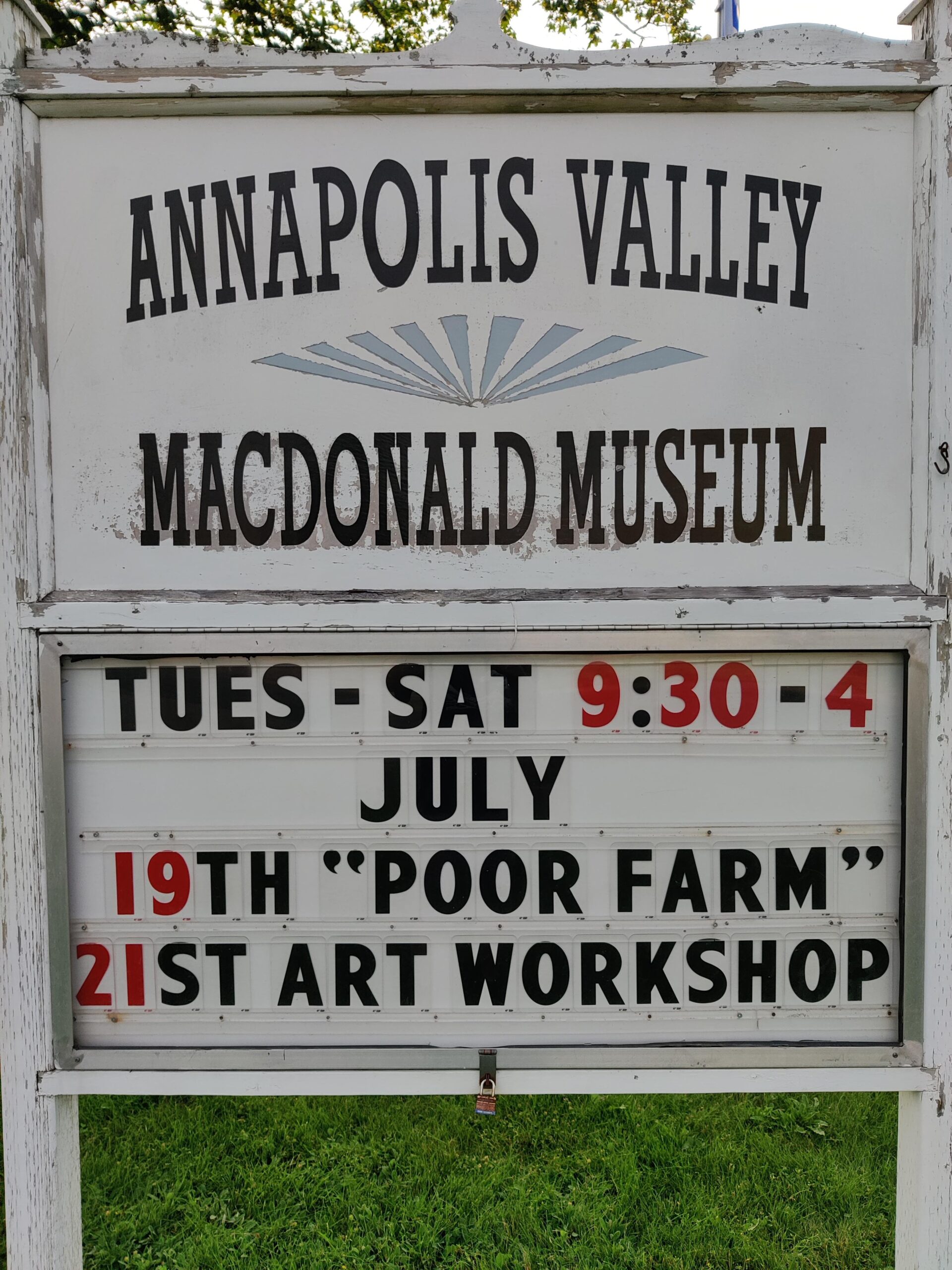 MacDonald Museum Sign